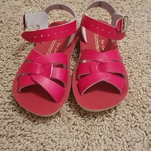 Size 9 Red saltwater sandals